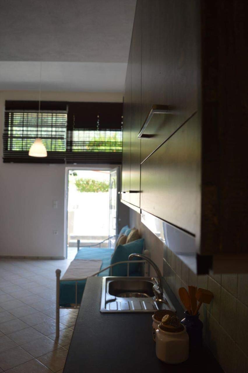Sunny Garden Apartamento Platariá Exterior foto
